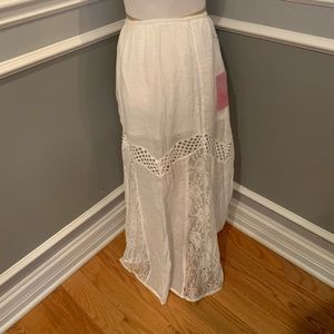 OneTheLand skirt brand new with tag size small